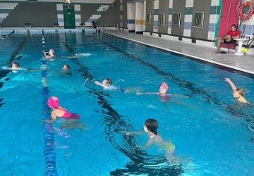 To już siódma lekcja pływania