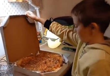 ,,Ordering a pizza” w wykonaniu uczniów klas 5:)