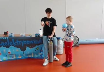 „Poczuj chemię do fizyki”