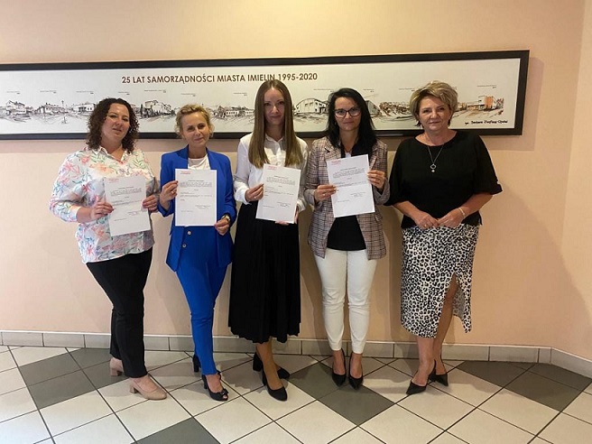 Kolejni nauczyciele z awansem zawodowym