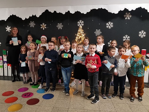 Wymiana kartek bożonarodzeniowych między szkolnymi świetlicami