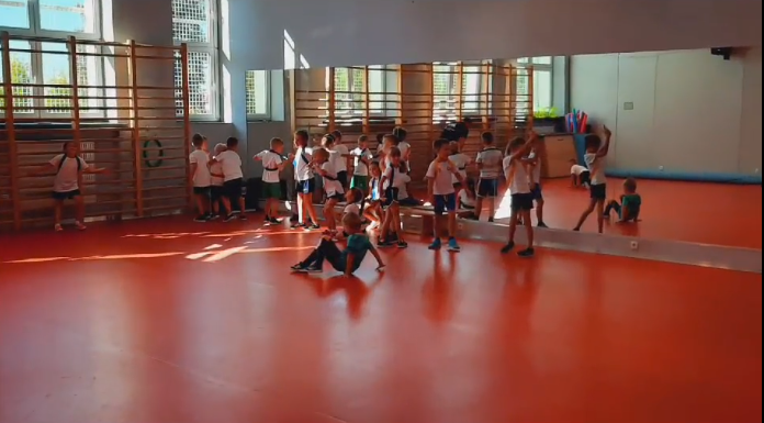 ‍♂️Pierwszoklasiści na zajęciach sportowych ‍♀️