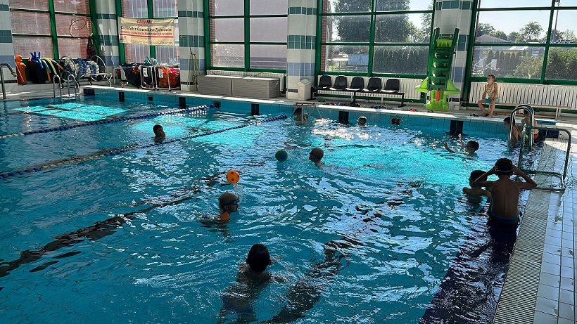 Na basen ruszyć czas