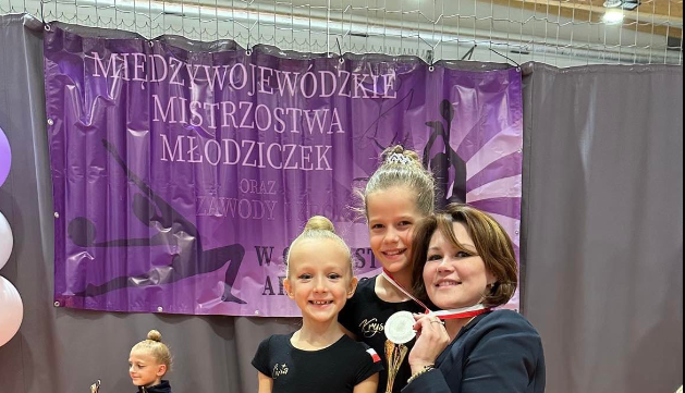 Wspaniały występ naszych akrobatek!